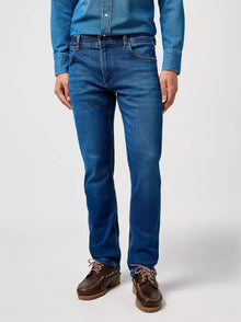 Wrangler Greensboro Regular Straight Stretch Jeans - Dandelion Summer