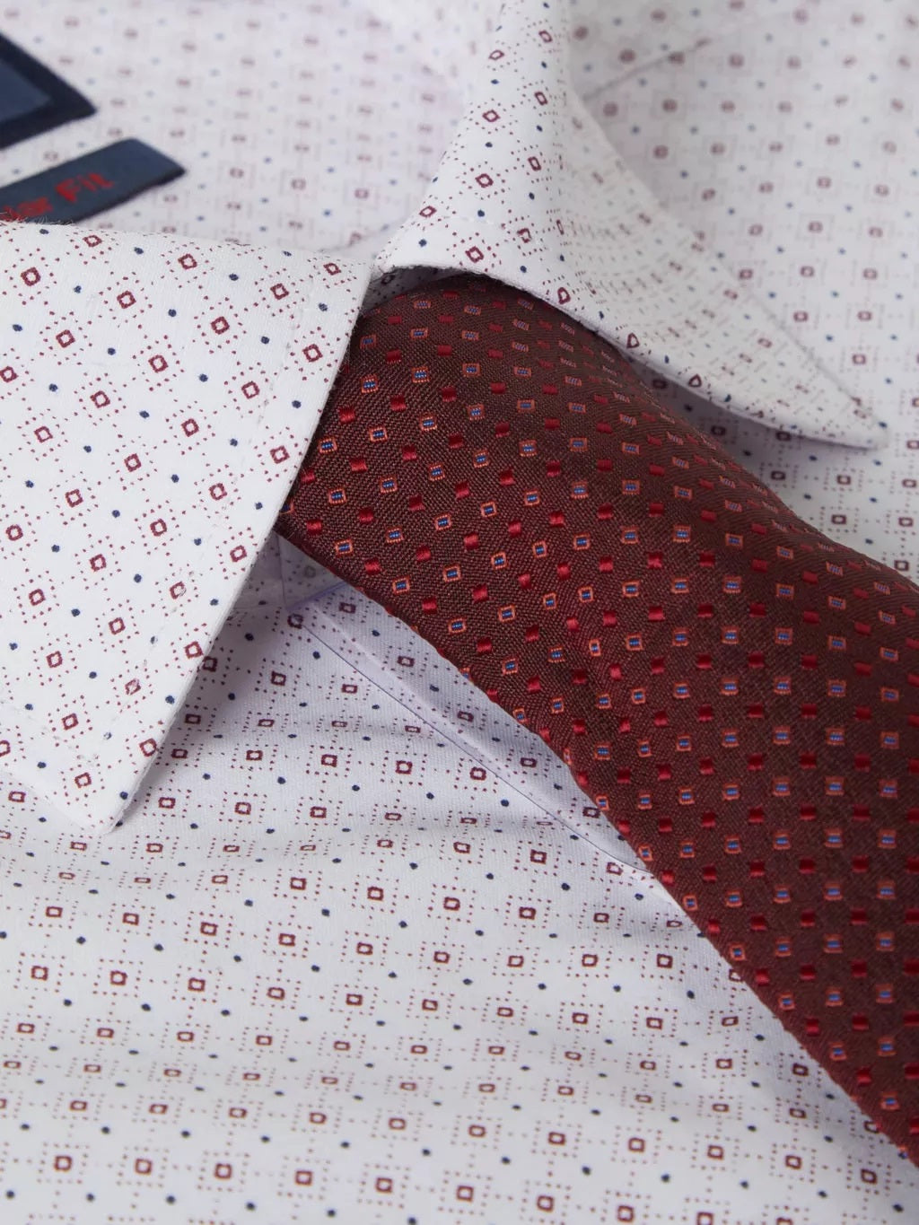 Daniel Grahame Regular Fit Long Sleeve Formal Shirt & Tie - White/Red